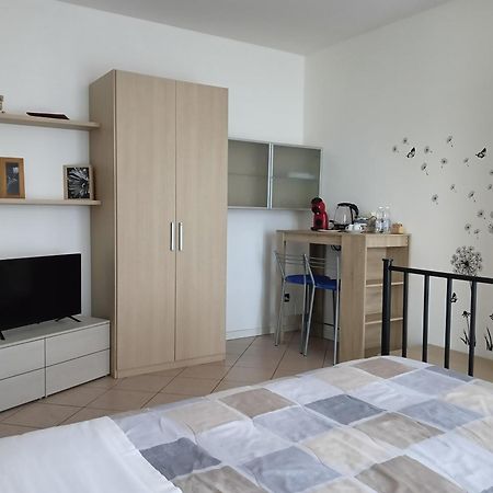 Sleep & Fly Malpensa Bed & Breakfast Case Nuove  Bagian luar foto